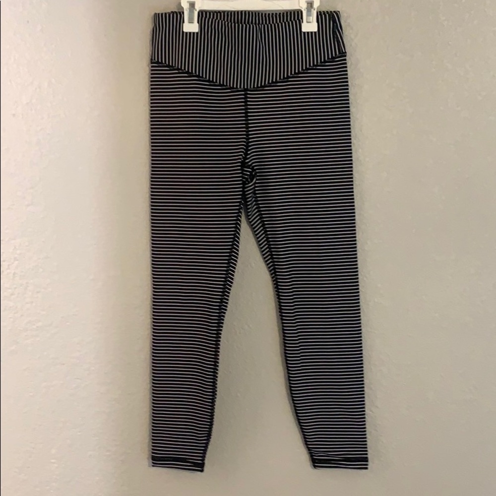 Gap striped leggings